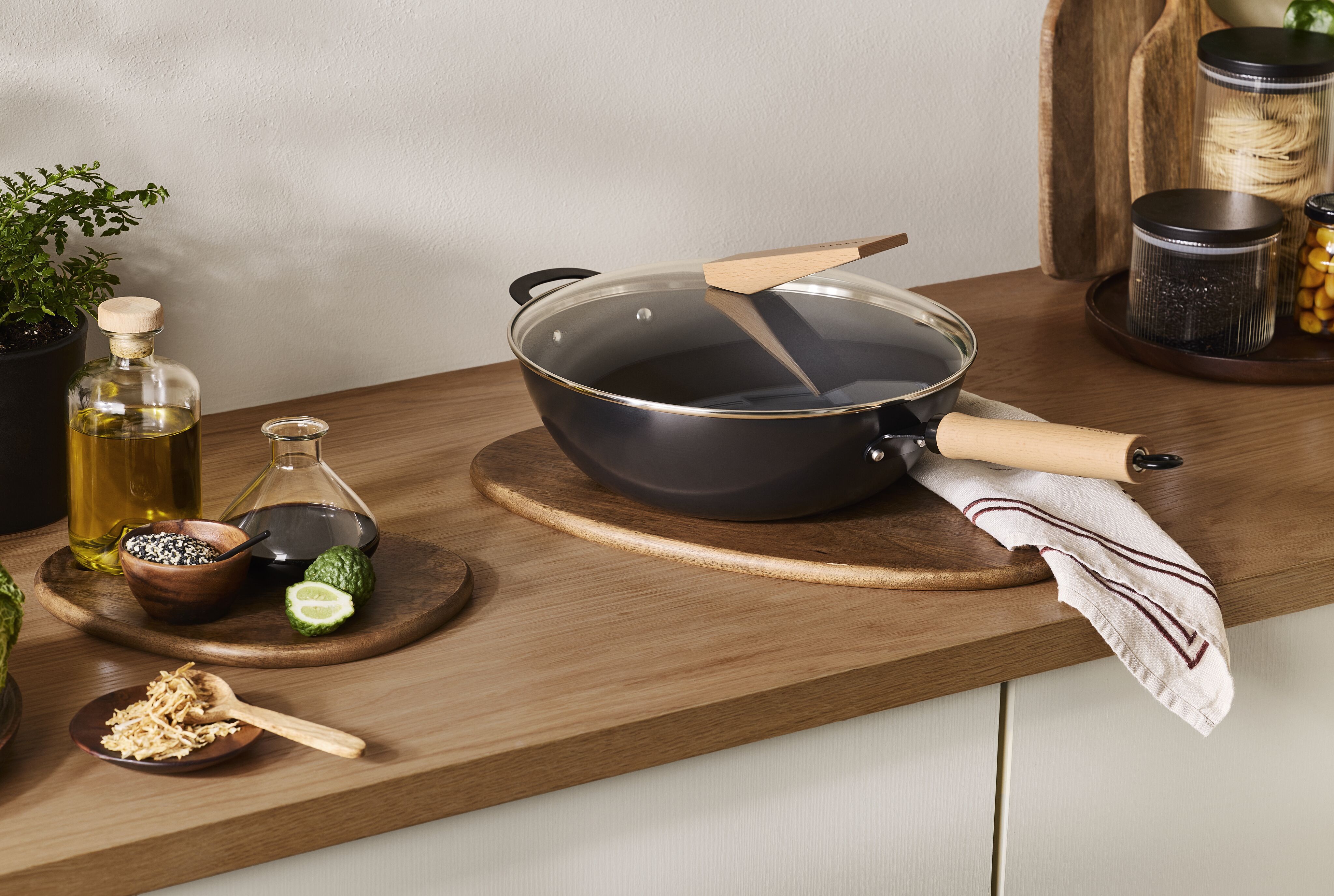 Le Creuset Carbon Steel Wok