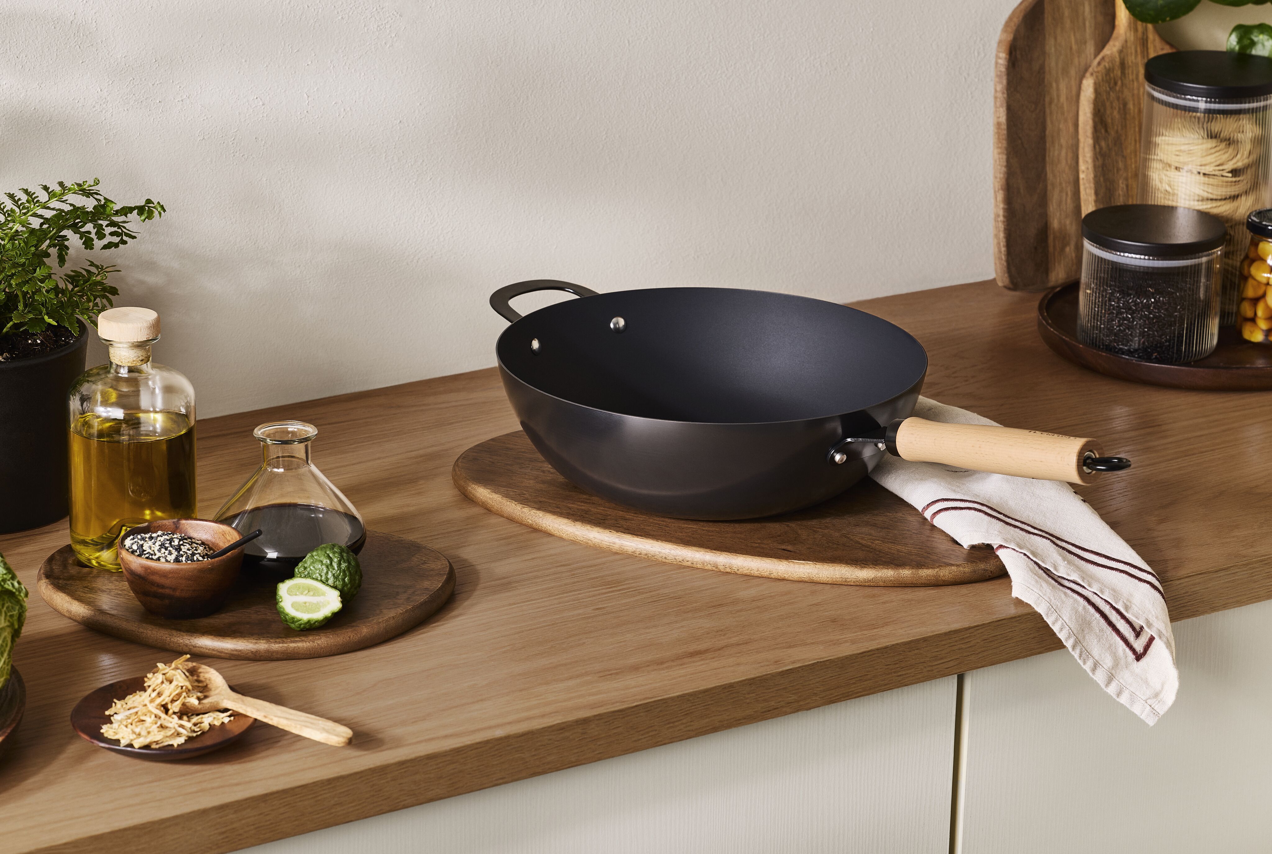 Le Creuset Carbon Steel Wok