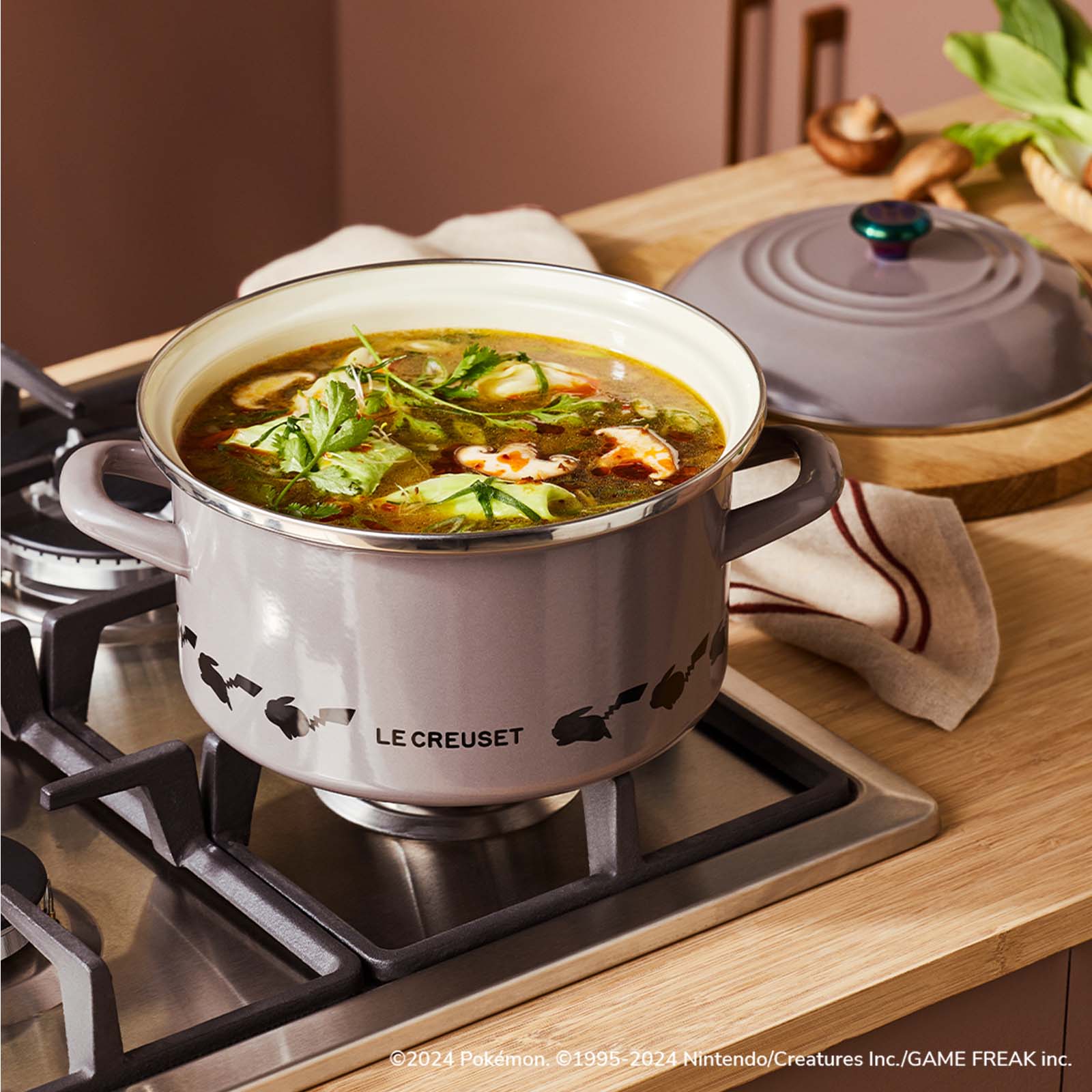 Pokémon Enamel on Steel Casserole image number 6