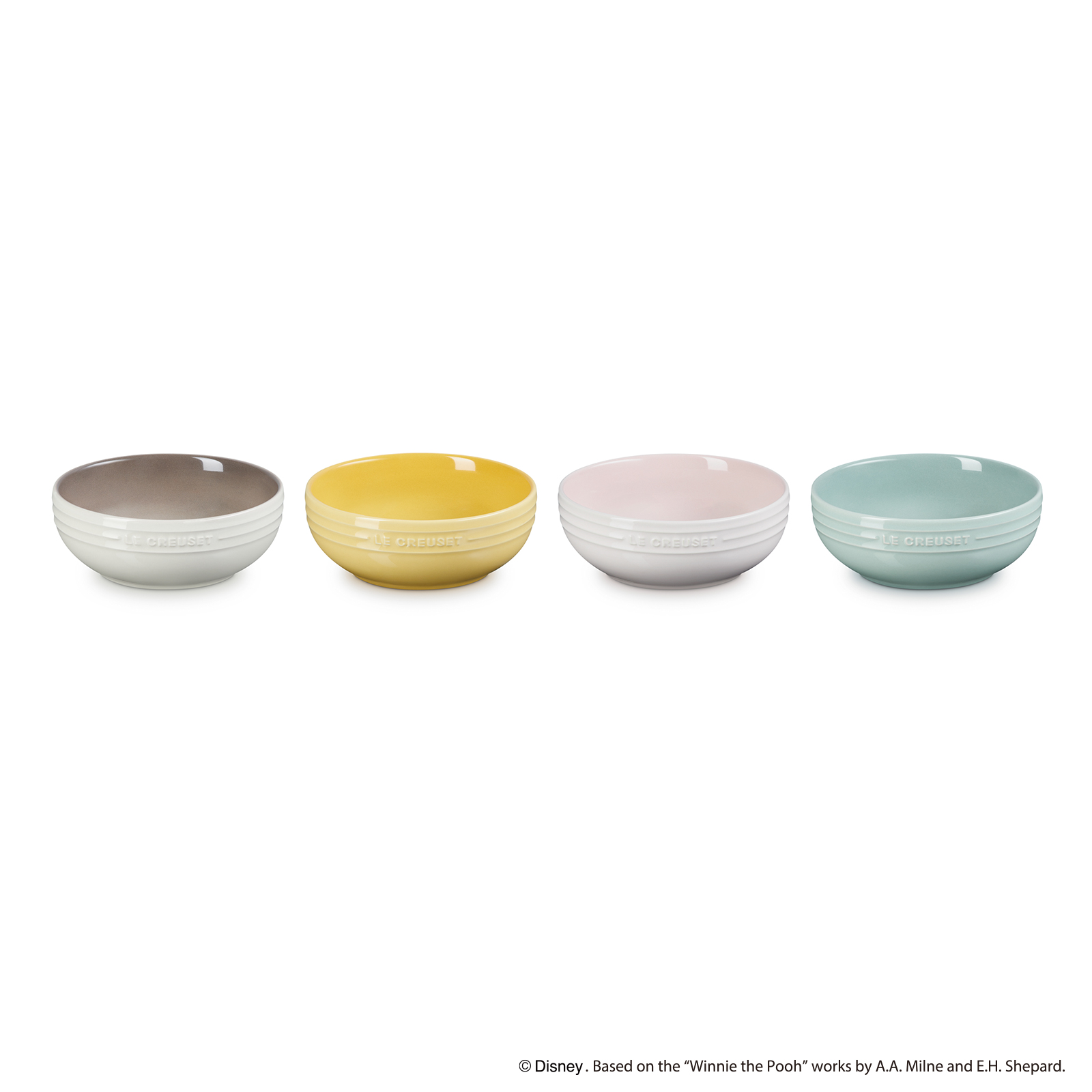 Set of 4 Winnie the Pooh Manila Round Dish image number 3