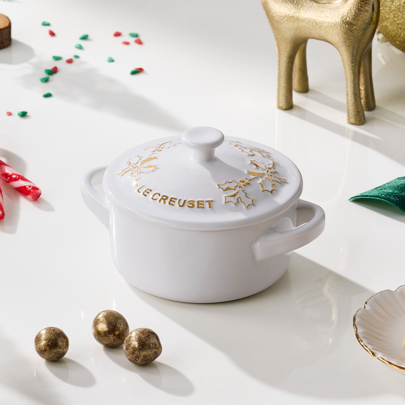 Holly Classic Cocotte with Lid image number 5