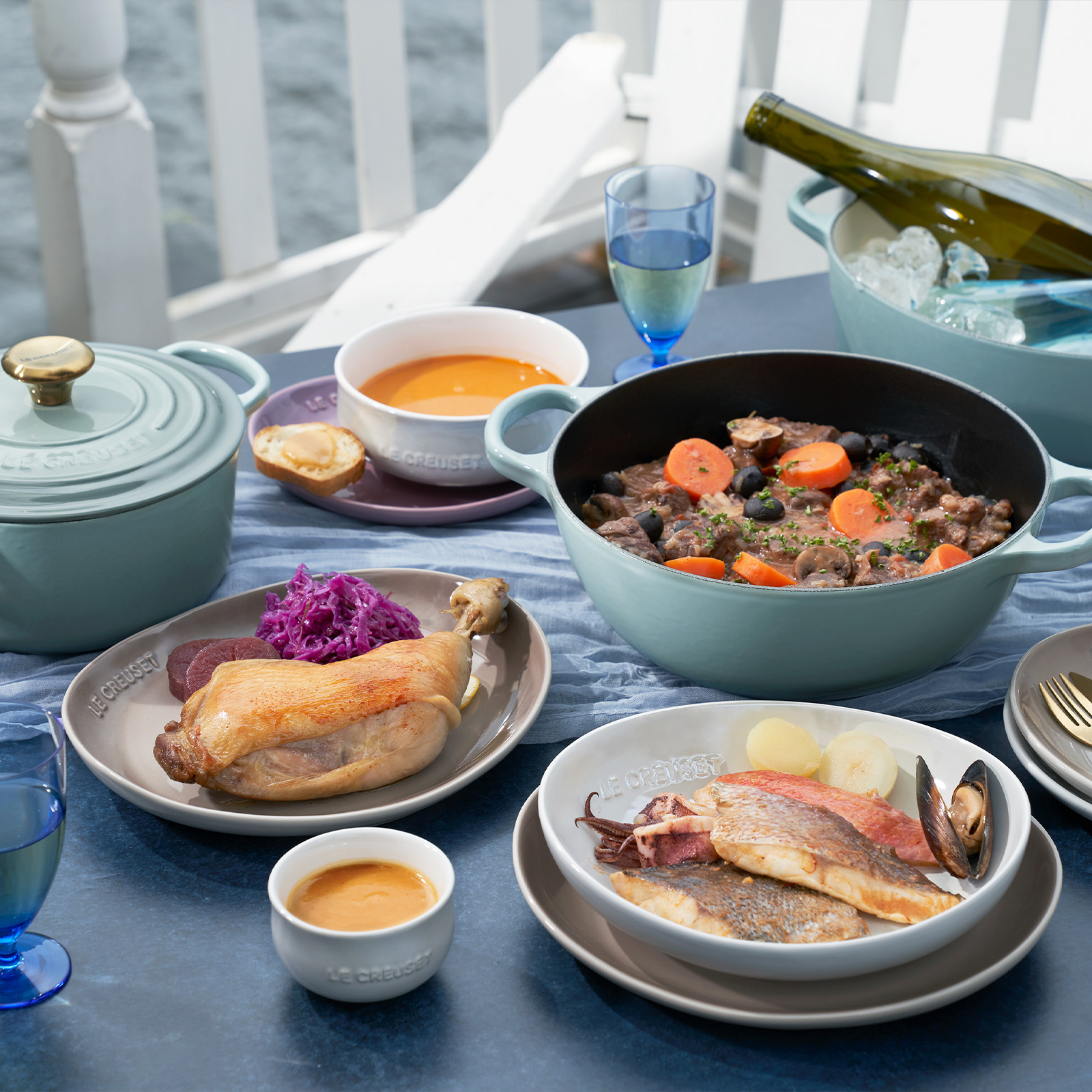 Flora Stoneware Bowl image number 4