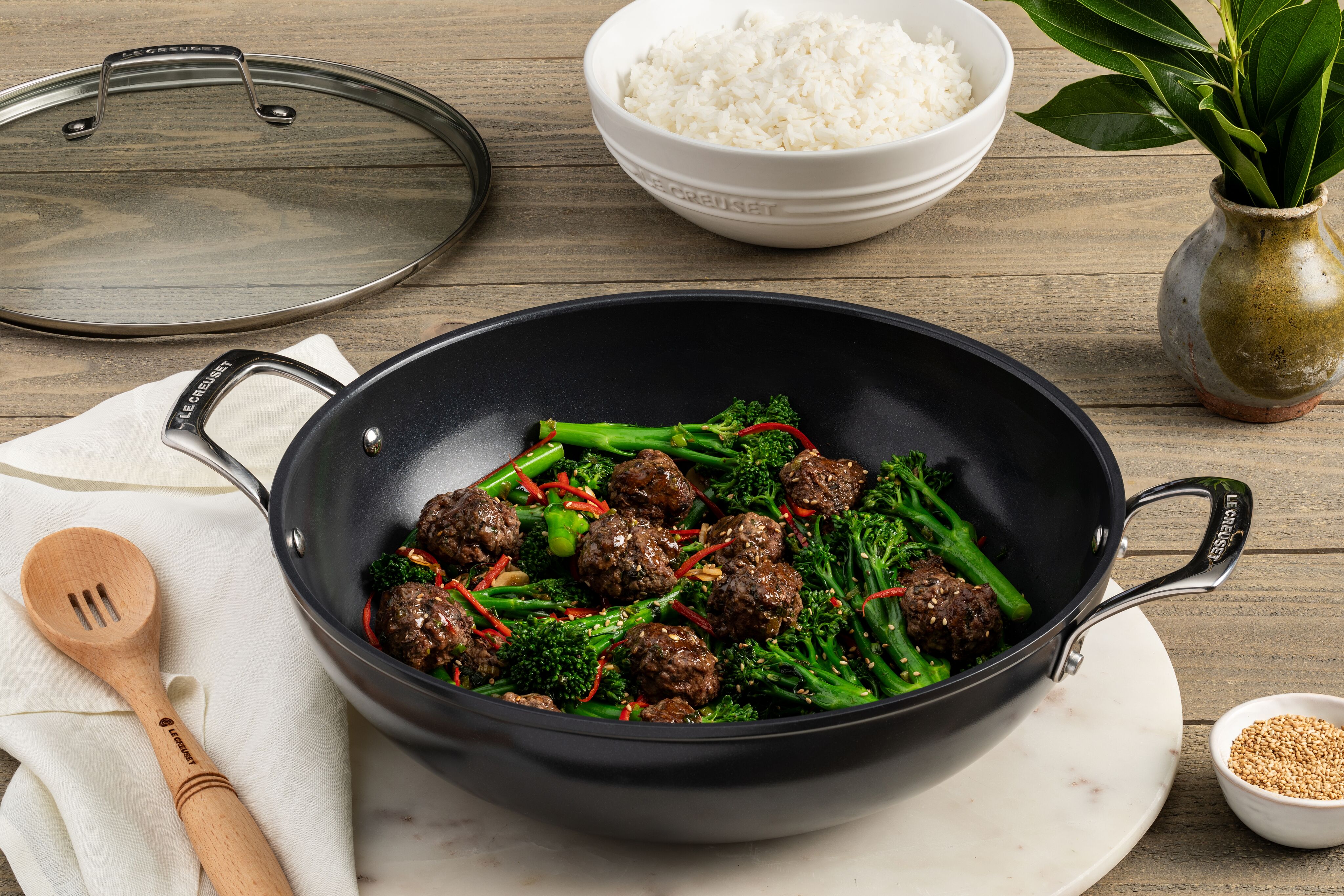 Essential Non Stick Cookware Wok with 2 Handles image number 4