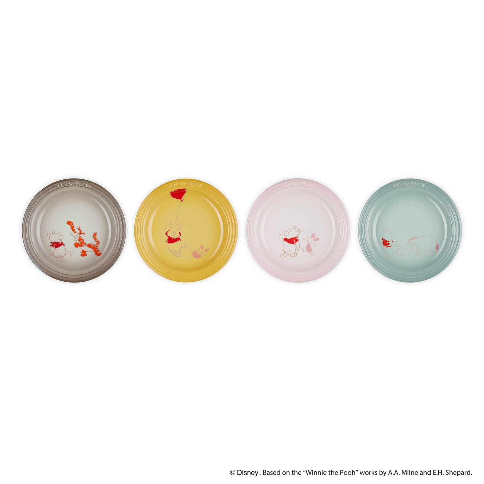 Set of 4 Winnie the Pooh Manila Round Plate image number 1