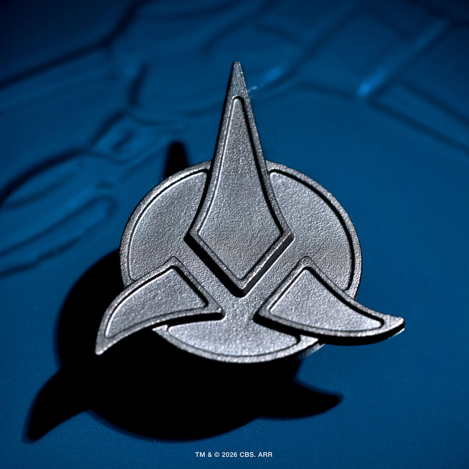 Star Trek Klingon Buffet Casserole with Klingon Trefoil Knob image number 6