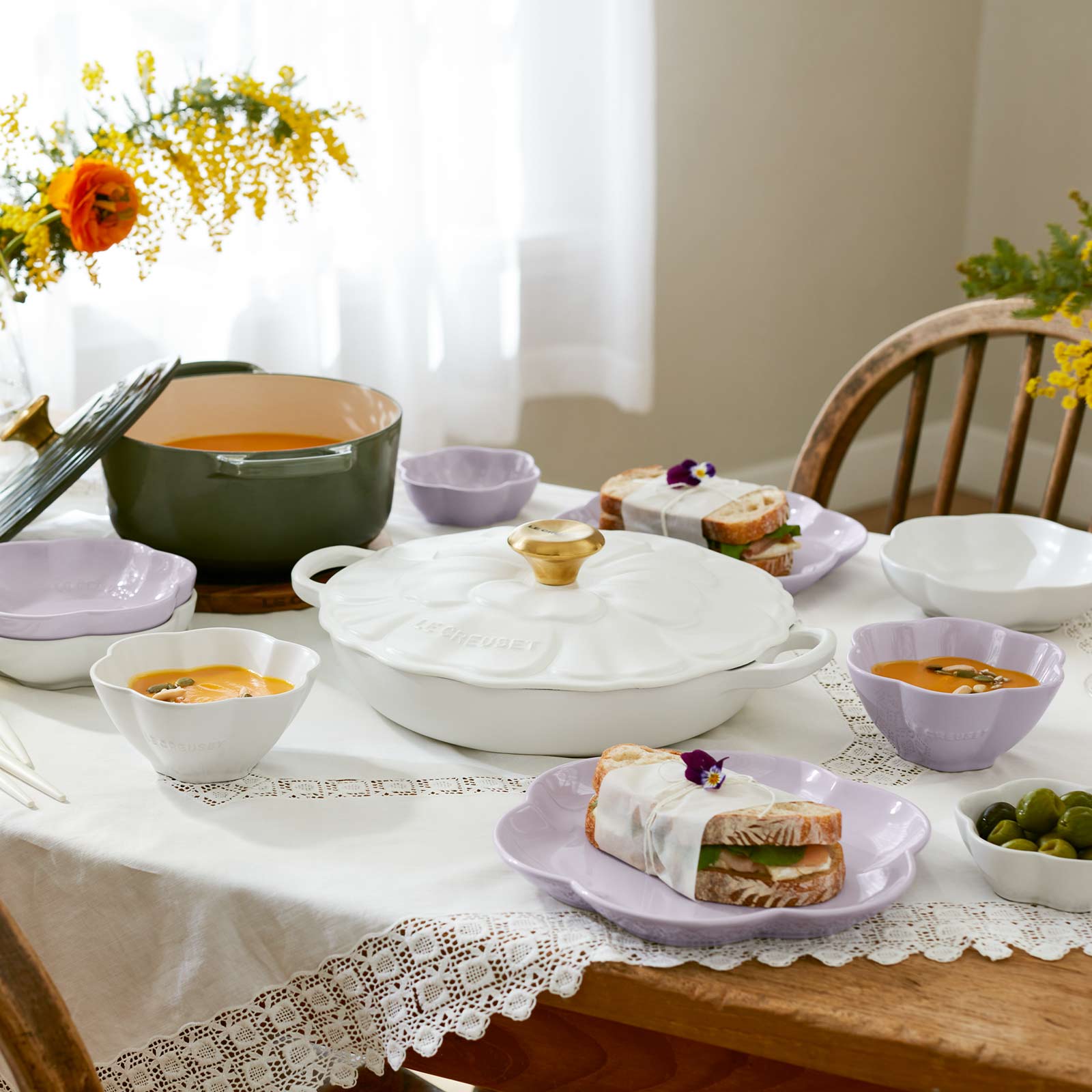 Seoul Sphere Floral Stoneware Bowl image number 8