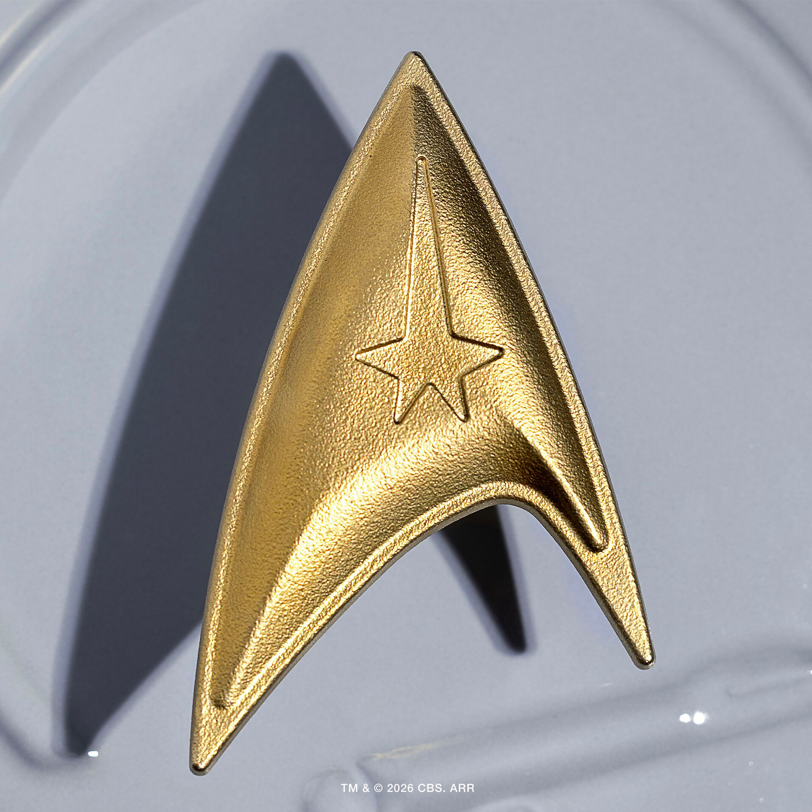 Star Trek Round French Oven Enterprise with Starfleet Delta Knob image number 6