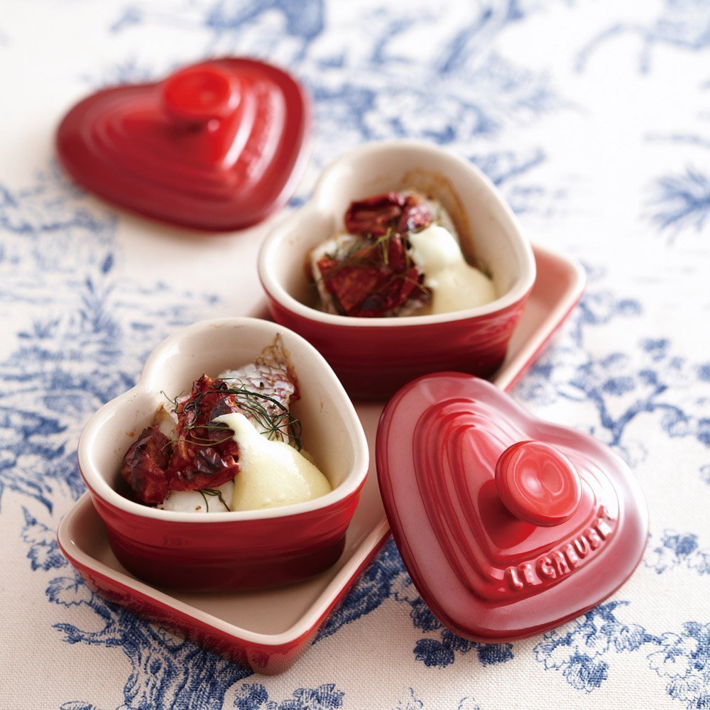 Set of 2 Mini Heart Ramekin with Tray image number 3