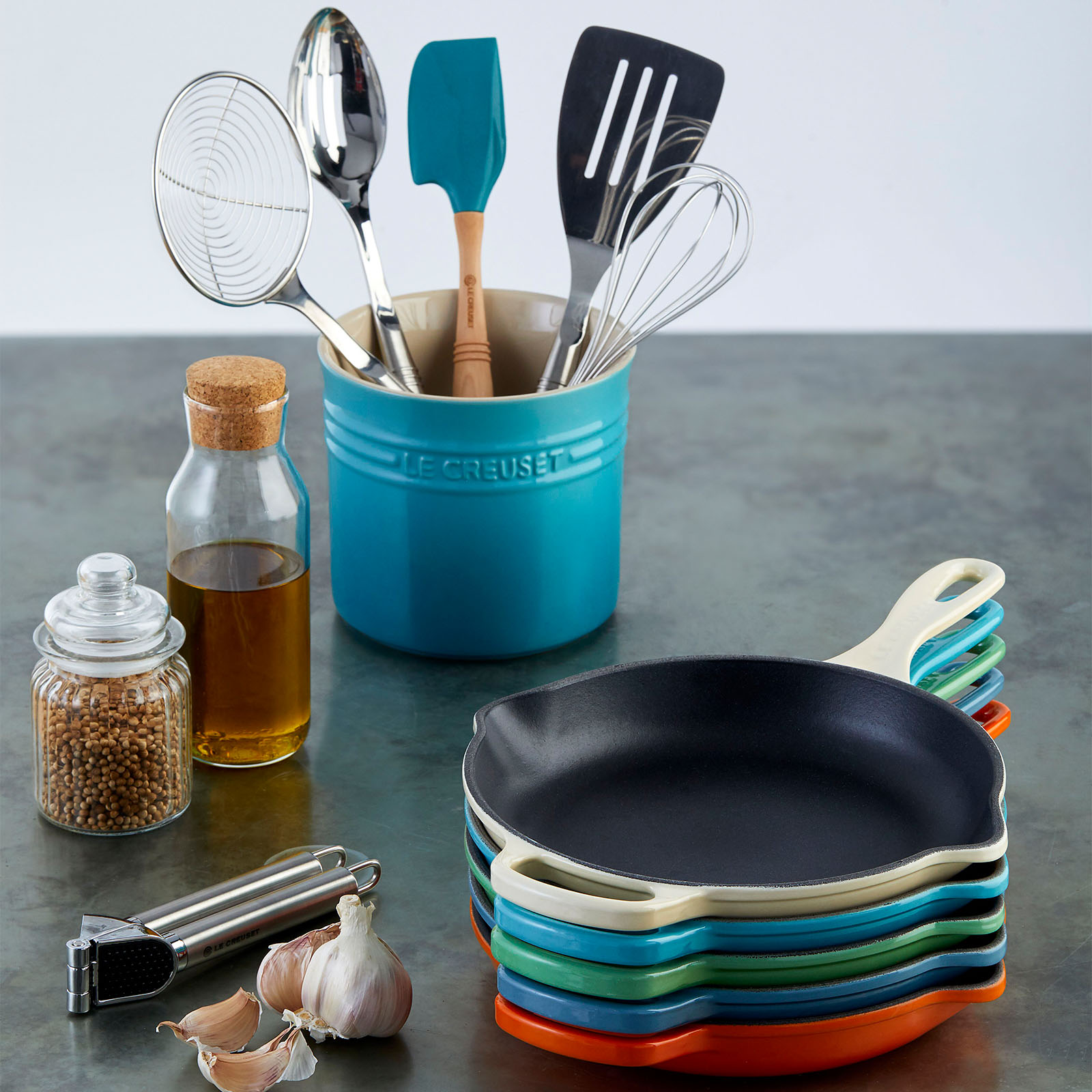 Revolution Medium Spatula image number 3