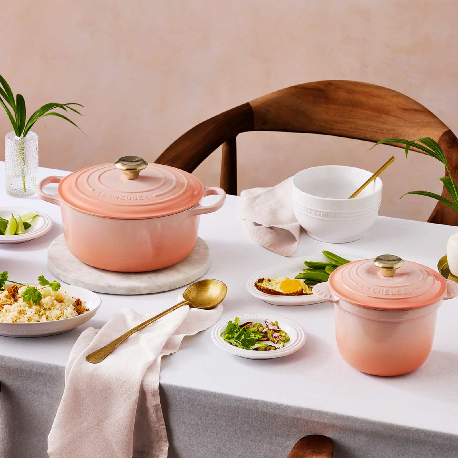 Round French Oven Gold Knob image number 7