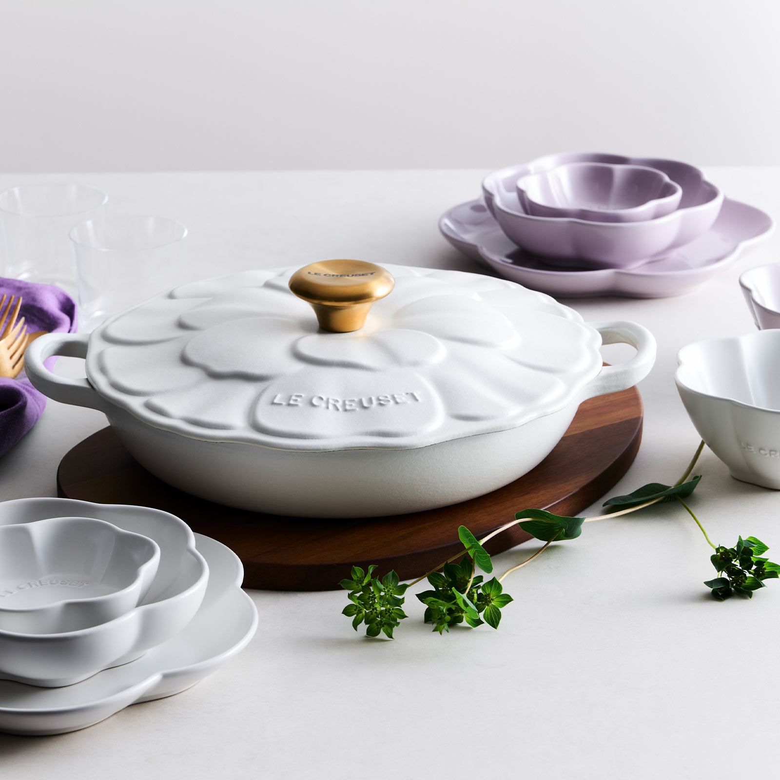 Seoul Stoneware Sphere Floral Plate image number 5