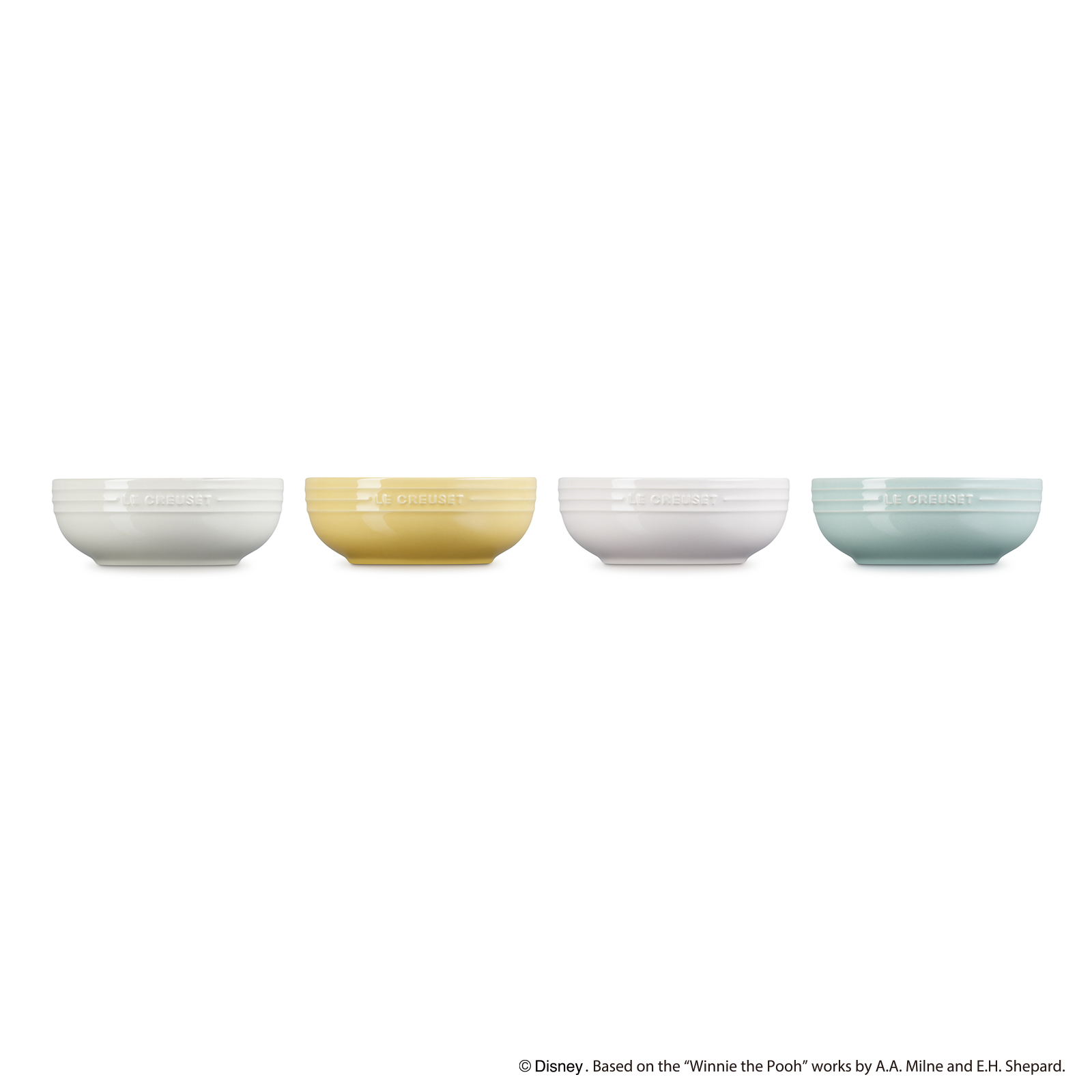 Set of 4 Winnie the Pooh Manila Round Dish image number 4