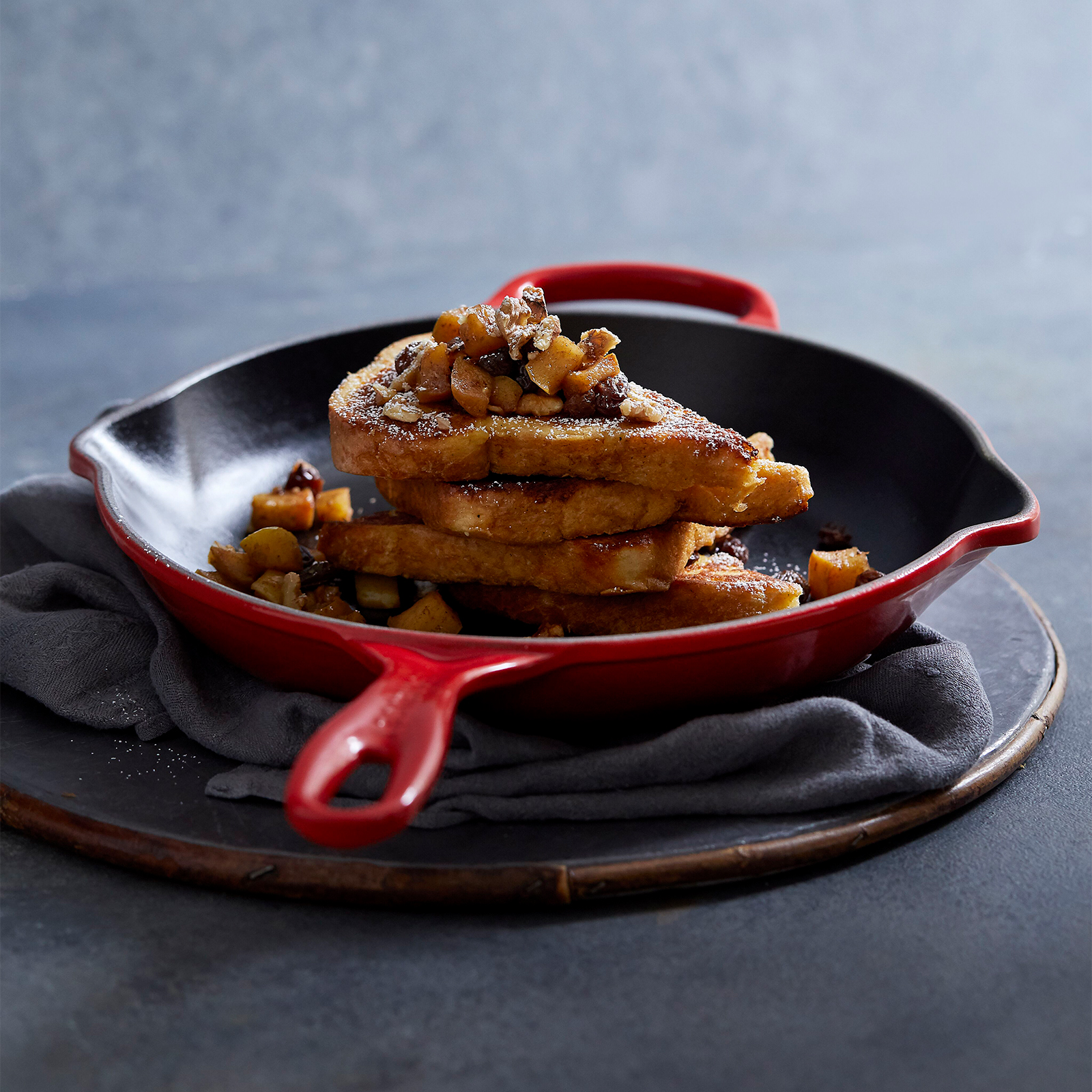 Round Skillet image number 4