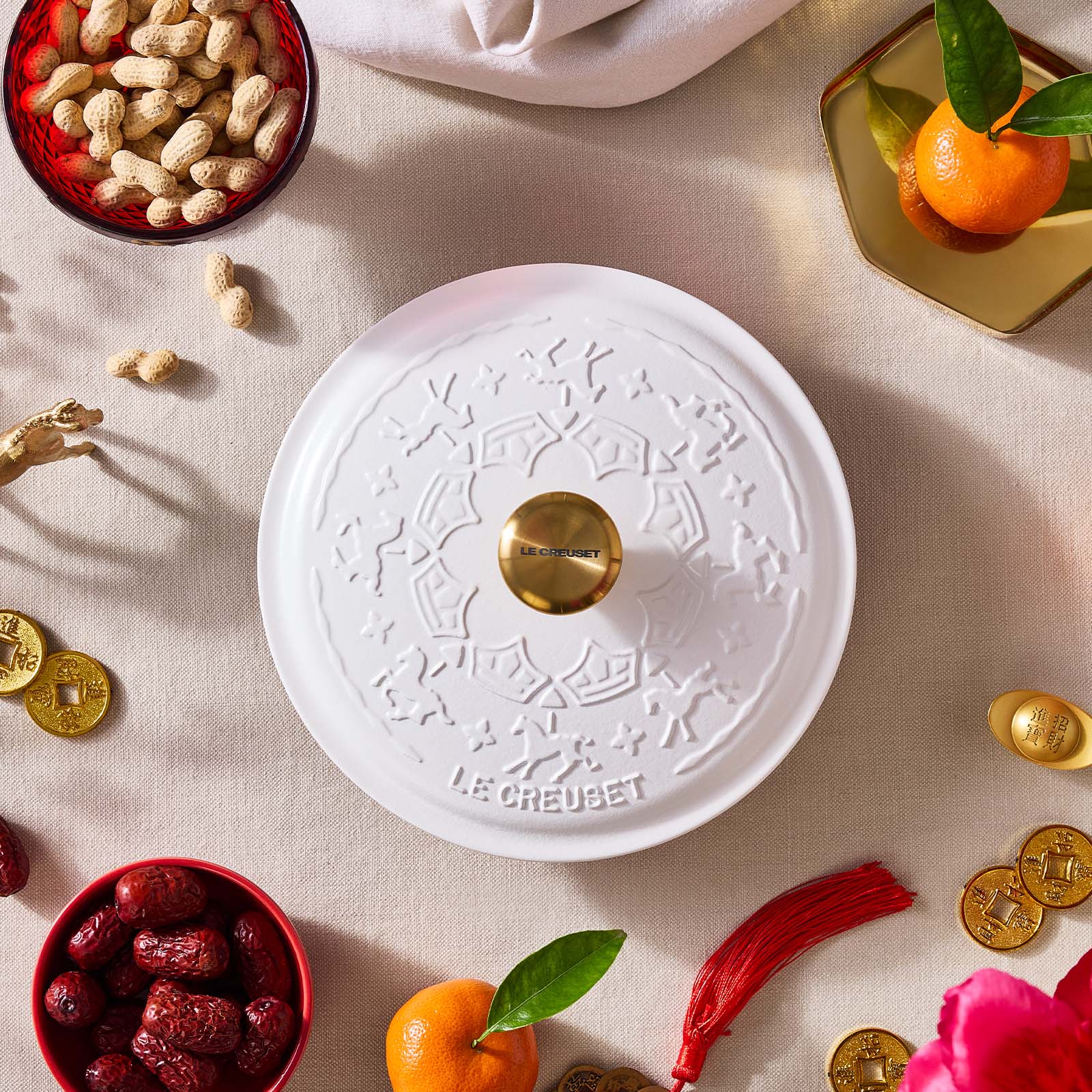 Carousel Signature Round French Oven image number 7