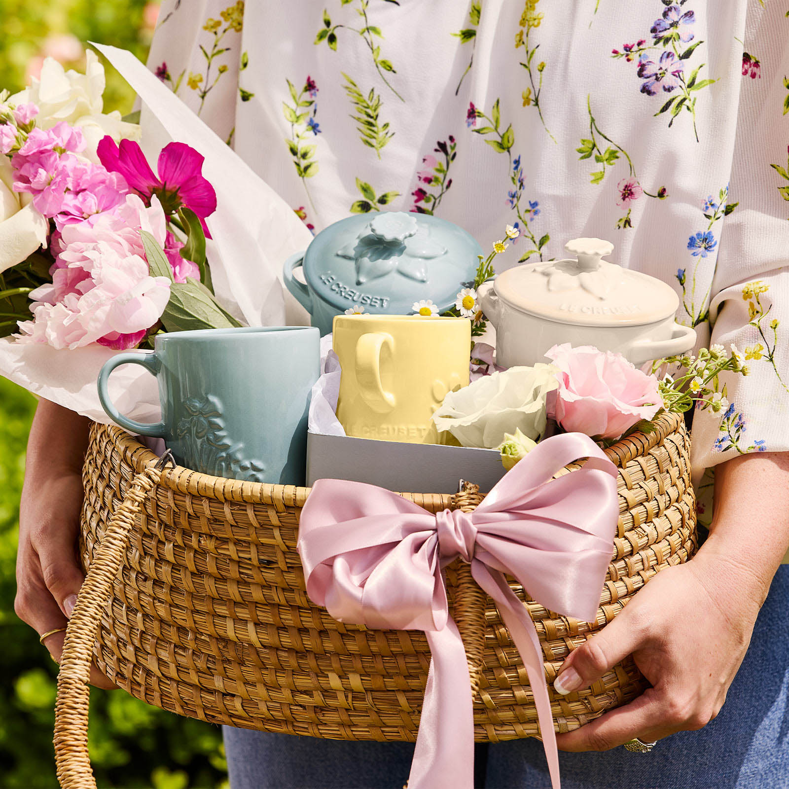 Jardin Relief Classic Round Mini Cocotte image number 6