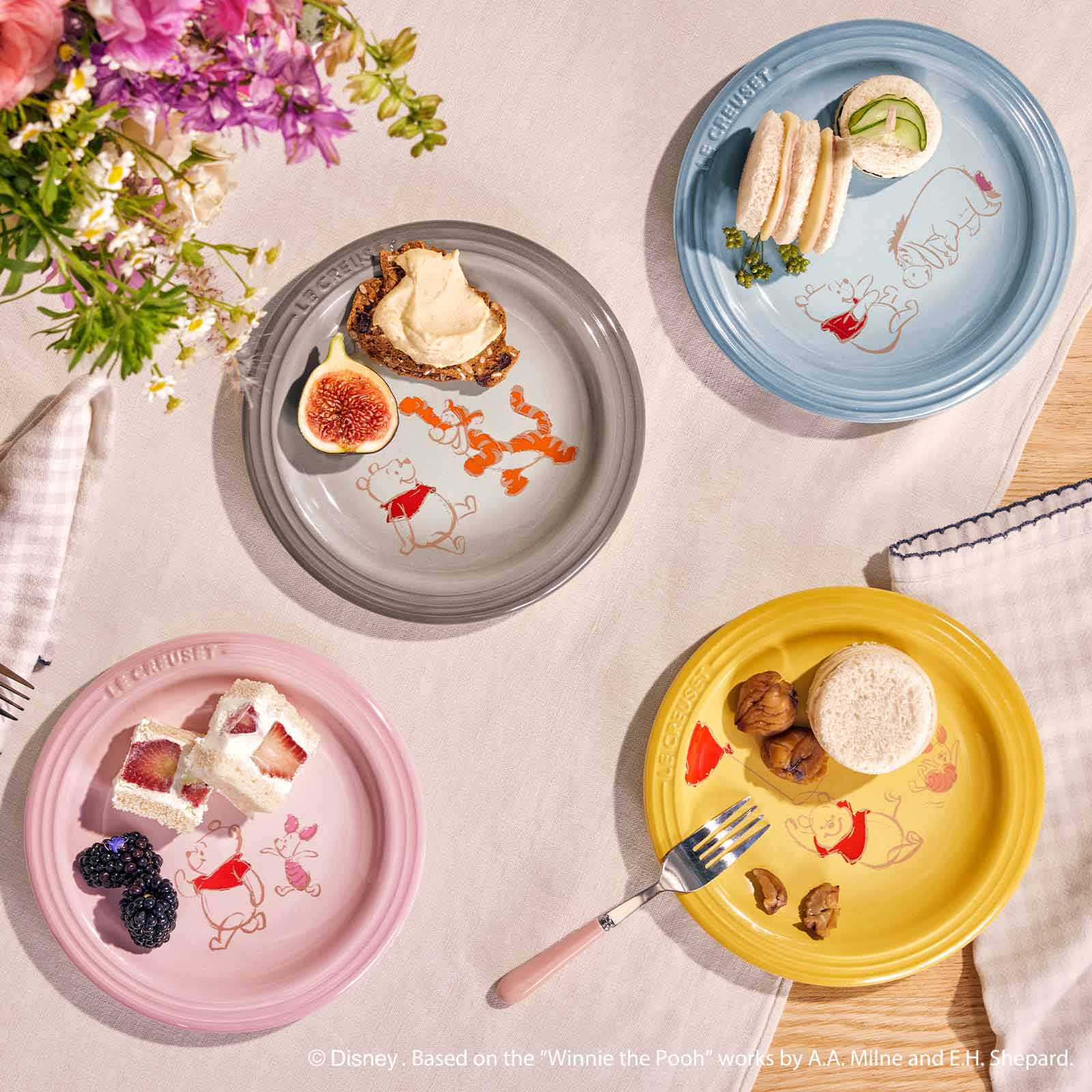 Set of 4 Winnie the Pooh Manila Round Plate image number 10