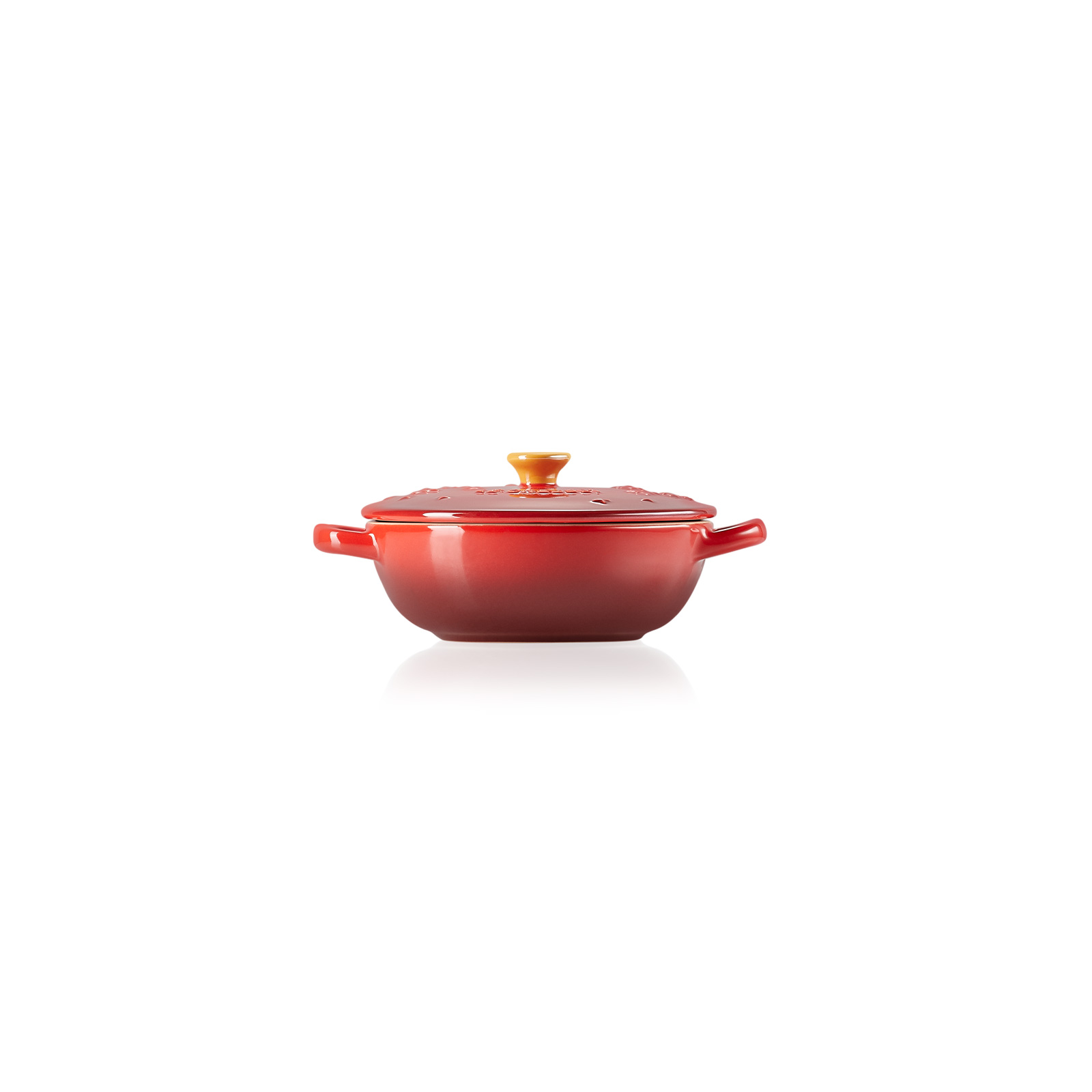 Star Relief Marmite Cerise with Golden Knob 12cm