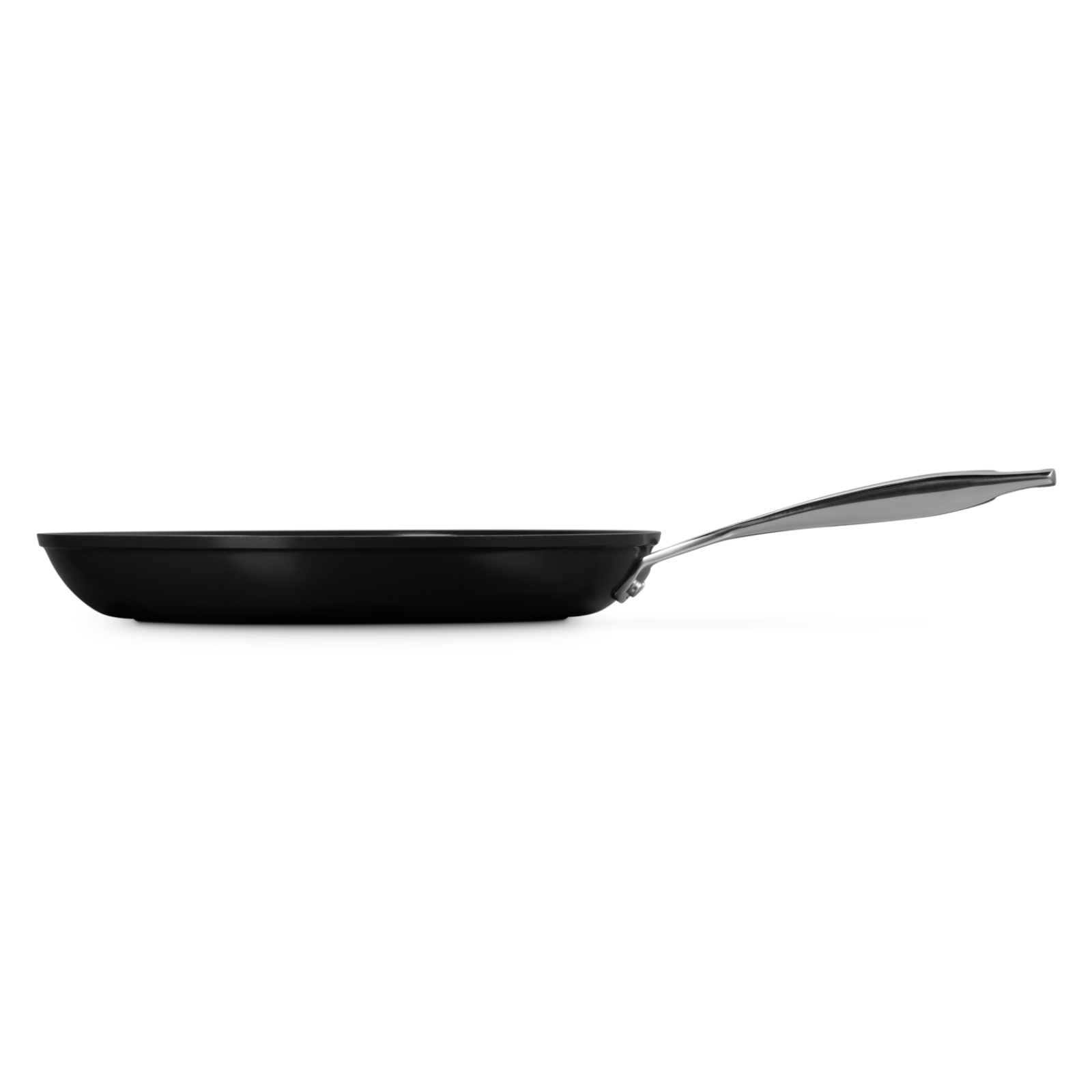 Essential Non Stick Cookware Frying Pan image number 4